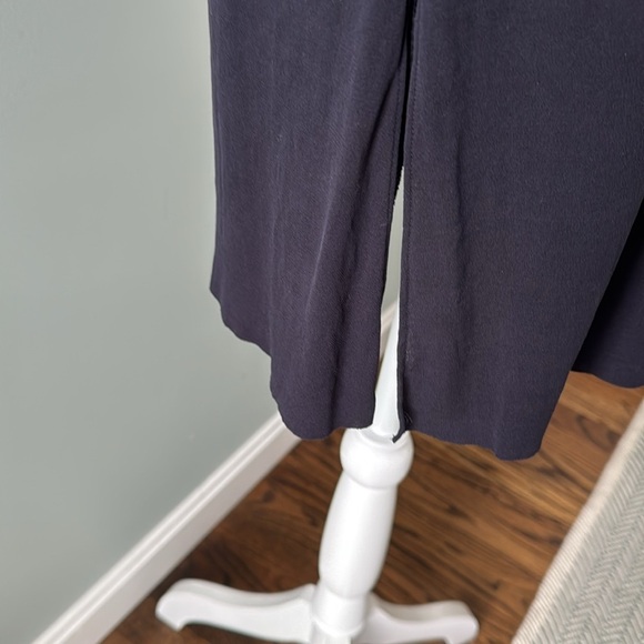 Elegant Eileen Fisher Navy 100% silk Sleeveless Top extra long - Picture 4 of 8